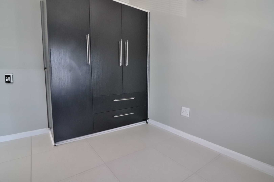 2 Bedroom Property for Sale in Maitland Western Cape